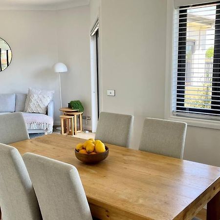Sunny Delight In Clive Villa Bagian luar foto